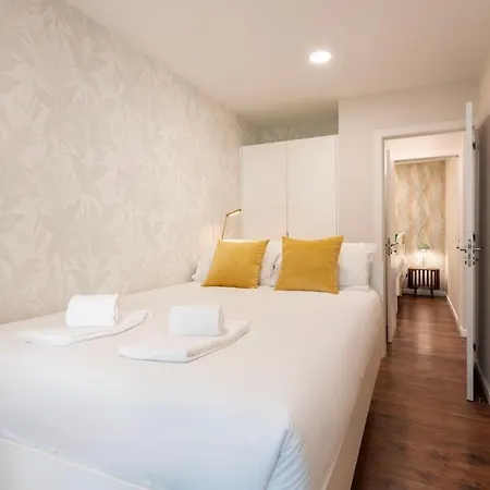 Hideaway With Sunny Terrace By Lisbeyond Daire