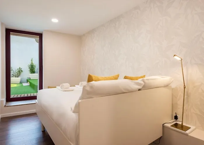 Hideaway With Sunny Terrace By Lisbeyond Apartmán