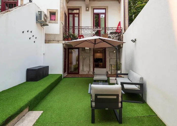 Hideaway With Sunny Terrace By Lisbeyond *