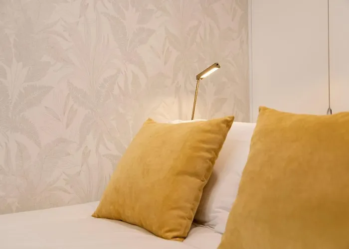 Hideaway With Sunny Terrace By Lisbeyond *