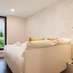 Hideaway With Sunny Terrace By Lisbeyond Apartmán